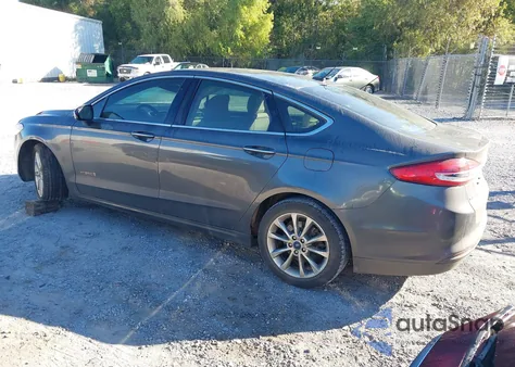2017 Ford Fusion Hybrid Se z USA, uszkodzony, nr VIN 3FA6P0LU7HR103261